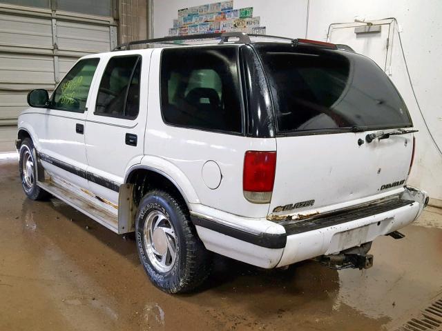 1GNDT13W8T2218573 - 1996 CHEVROLET BLAZER WHITE photo 3