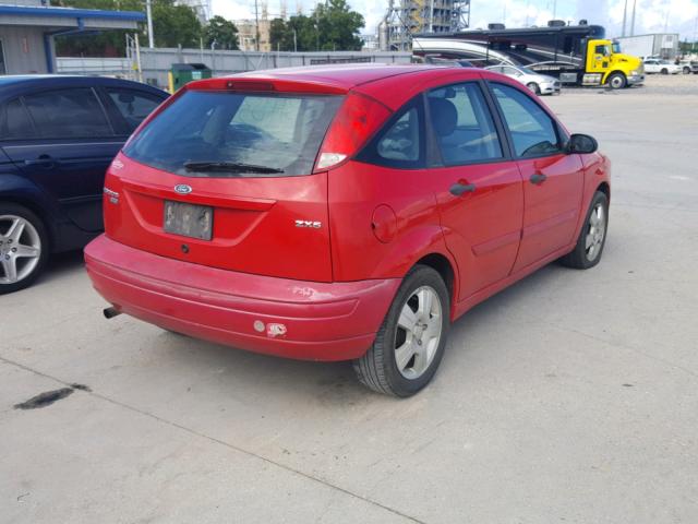 1FAFP37N06W236295 - 2006 FORD FOCUS ZX5 RED photo 4
