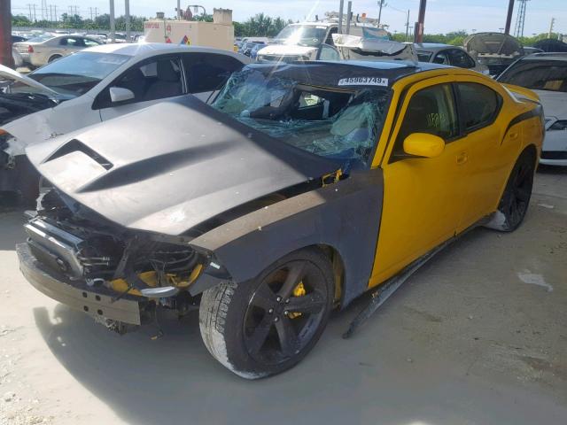 2B3LA73W07H627551 - 2007 DODGE CHARGER SR YELLOW photo 2