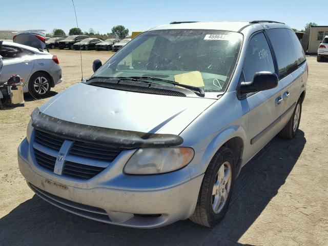 1D4GP45R25B281936 - 2005 DODGE CARAVAN SX SILVER photo 2