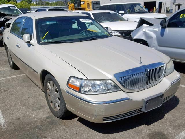 1LNHM83W34Y688472 - 2004 LINCOLN TOWN CAR U CREAM photo 1