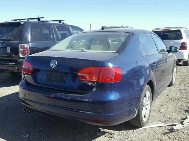 3VWLL7AJ0BM109902 - 2011 VOLKSWAGEN JETTA TDI BLUE photo 4