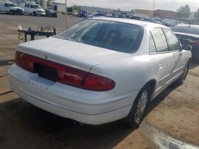 2G4WB52K3W1472492 - 1998 BUICK REGAL LS WHITE photo 4