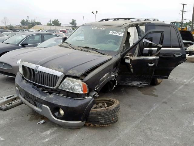 5LMFU27R54LJ36426 - 2004 LINCOLN NAVIGATOR BLACK photo 2