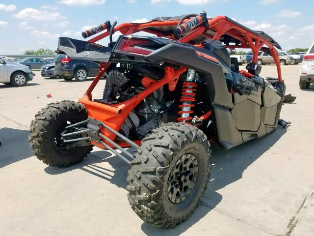 3JBVNAW48JK002762 - 2018 CAN-AM MAVERICK X TWO TONE photo 4