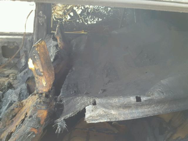 JTLKE50E891064558 - 2009 TOYOTA SCION XB Ақ фото 6