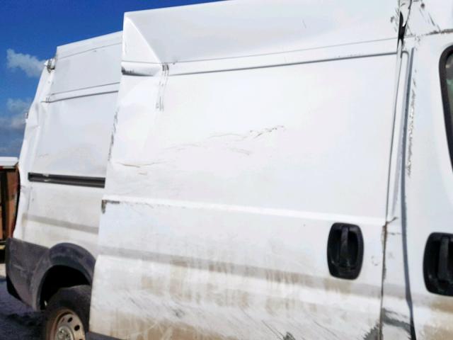 3C6TRVBG0JE139085 - 2018 RAM PROMASTER 白色 照片 10