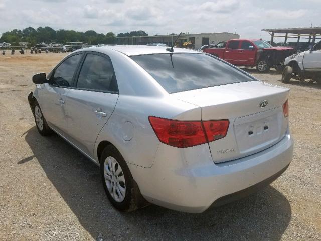 KNAFU4A22C5546552 - 2012 KIA FORTE EX SILVER photo 3