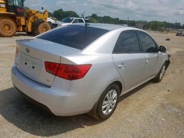 KNAFU4A22C5546552 - 2012 KIA FORTE EX SILVER photo 4