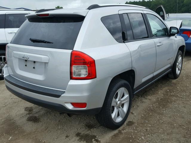 1C4NJCBB1CD520689 - 2012 JEEP COMPASS SP Күміс фото 4