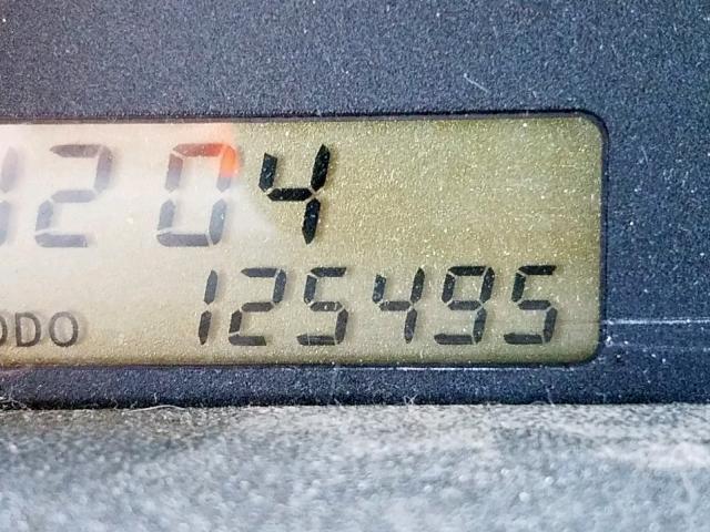 JTLKT324X40150841 - 2004 TOYOTA SCION XB თეთრი ფოტო 8