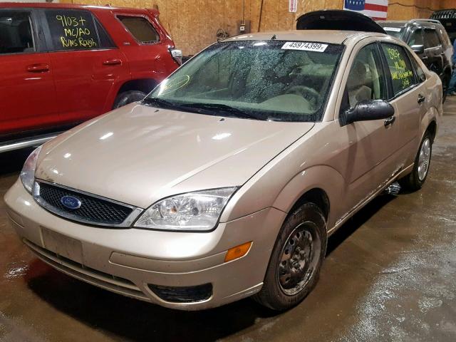 1FAHP34N26W143873 - 2006 FORD FOCUS ZX4 TAN photo 2