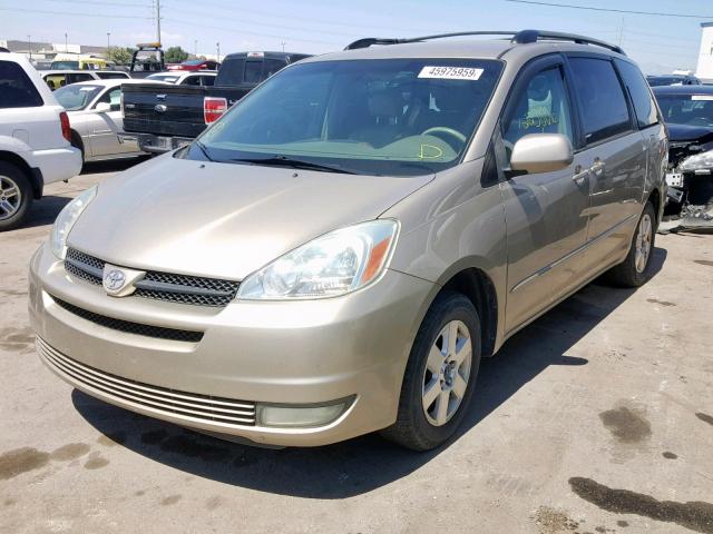 5TDZA22C04S176993 - 2004 TOYOTA SIENNA XLE GOLD photo 2