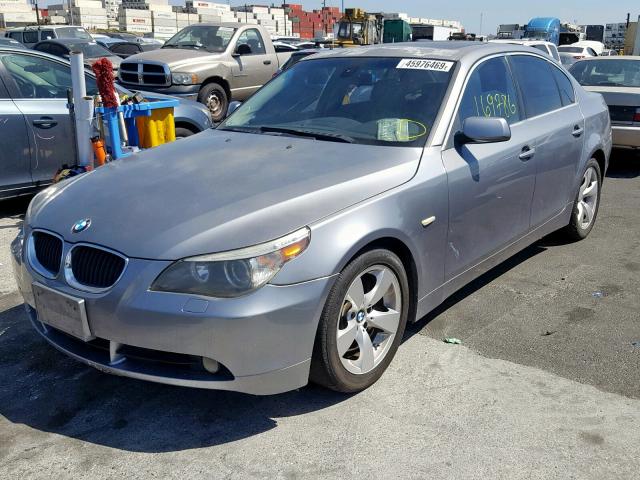 WBANA53504B851553 - 2004 BMW 525 I GRAY photo 2