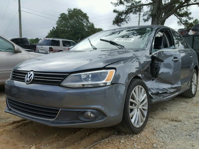 3VWLX7AJ3BM303893 - 2011 VOLKSWAGEN JETTA SEL GRAY photo 2