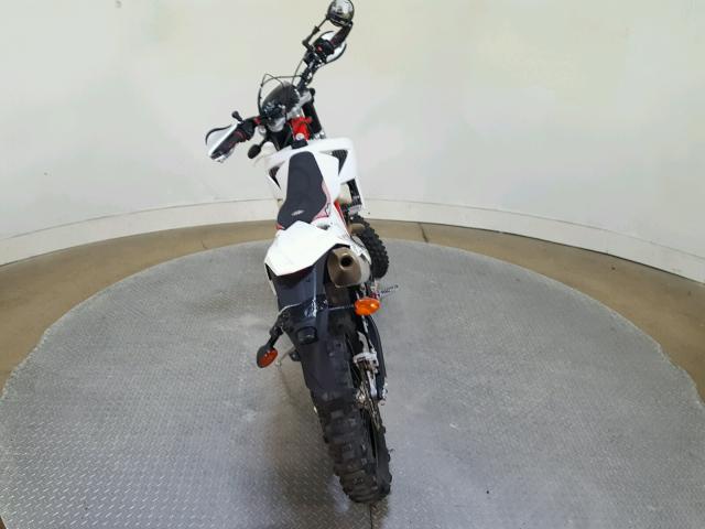 ZD3E31903J0340260 - 2018 BETA MOTORCYCLE WHITE photo 9
