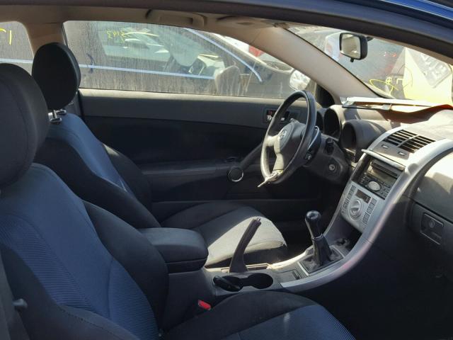 JTKDE177X50039433 - 2005 TOYOTA SCION TC ლურჯი ფოტო 5