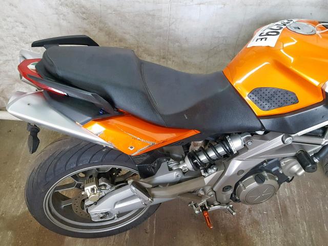 ZD4RAC0048S000173 - 2008 APRILIA SHIVER SL7 ORANGE photo 6