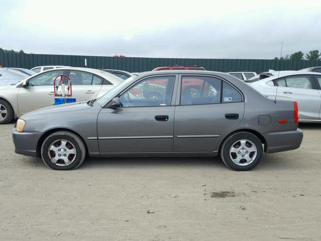 KMHCG45C52U269671 - 2002 HYUNDAI ACCENT GL GRAY photo 9