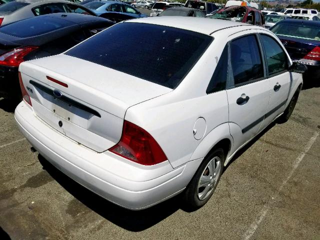 1FAFP33P62W221432 - 2002 FORD FOCUS LX WHITE photo 4