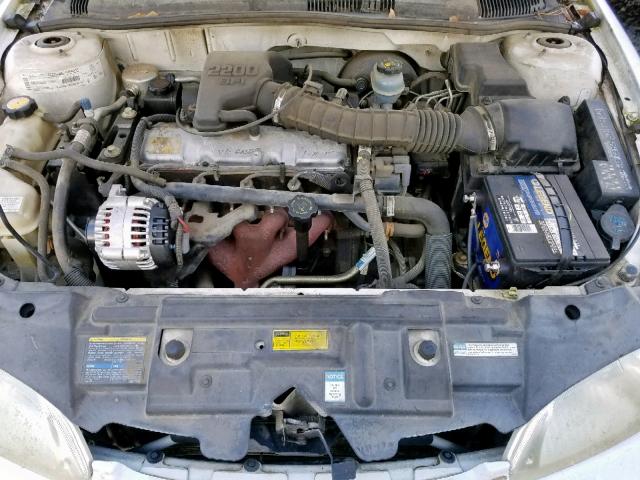 1G1JC524X17377980 - 2001 CHEVROLET CAVALIER B WHITE photo 7