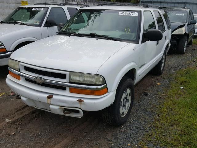 1GNDT13X03K166218 - 2003 CHEVROLET BLAZER WHITE photo 2