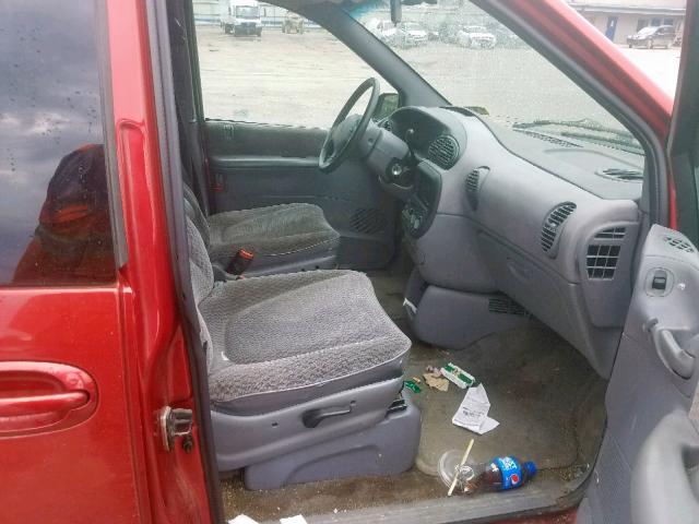 1B4GP45G3YB546909 - 2000 DODGE CARAVAN SE RED photo 5