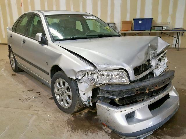 YV1VS2550YF486506 - 2000 VOLVO S40 SILVER photo 1