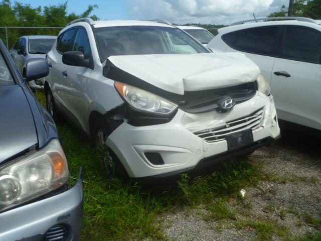 KM8JT3AC0CU464775 - 2012 HYUNDAI TUCSON GL WHITE photo 1