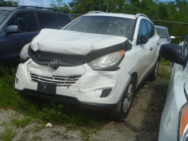 KM8JT3AC0CU464775 - 2012 HYUNDAI TUCSON GL WHITE photo 2