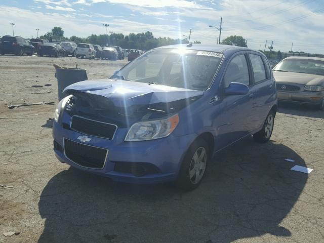 KL1TD66E59B648059 - 2009 CHEVROLET AVEO LS BLUE photo 2