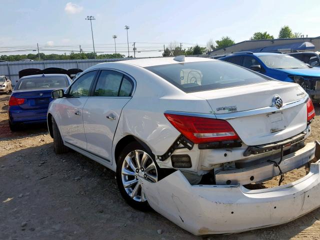 1G4GB5G31GF211748 - 2016 BUICK LACROSSE WHITE photo 3