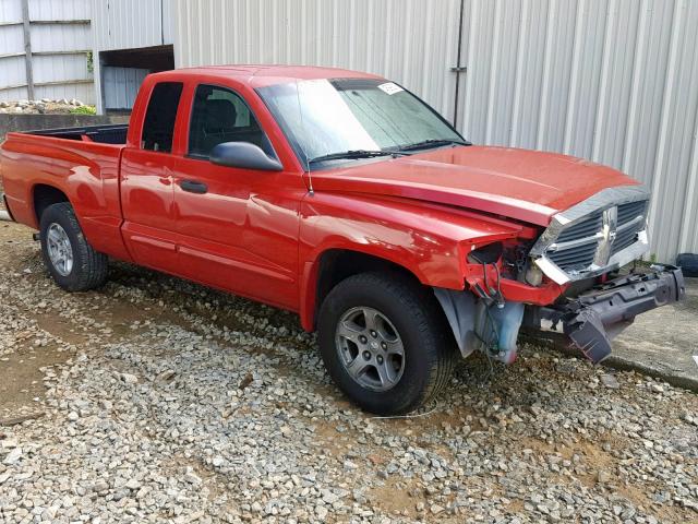 1D7HE42N45S183232 - 2005 DODGE DAKOTA SLT RED photo 1