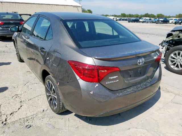 5YFBURHE8HP666090 - 2017 TOYOTA COROLLA L GRAY photo 3