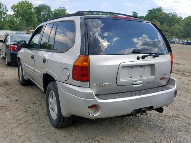 1GKDT13S252106901 - 2005 GMC ENVOY SILVER photo 3