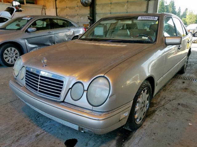 WDBJF65F4WA499793 - 1998 MERCEDES-BENZ E 320 GOLD photo 2