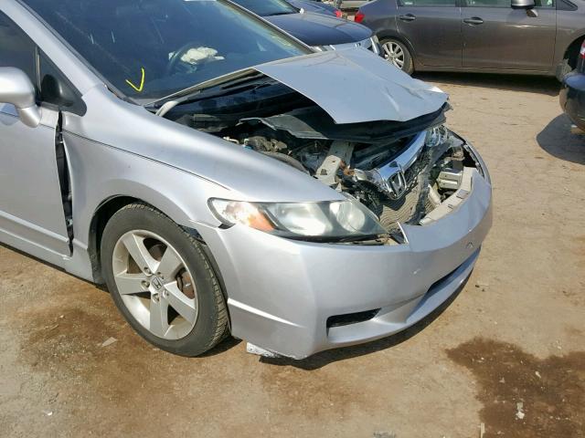 2HGFA1F63AH527277 - 2010 HONDA CIVIC LX-S فضي صورة 9