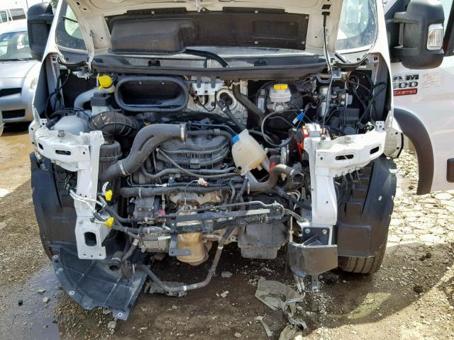 3C6TRVDG2JE145922 - 2018 RAM PROMASTER 白色 照片 7