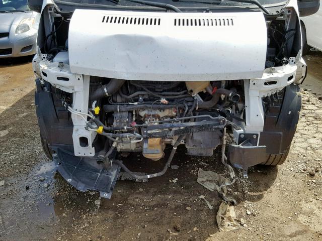 3C6TRVDG2JE145922 - 2018 RAM PROMASTER 白色 照片 9