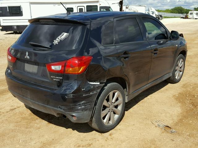 4A4AP3AU2FE028700 - 2015 MITSUBISHI OUTLANDER BLACK photo 4