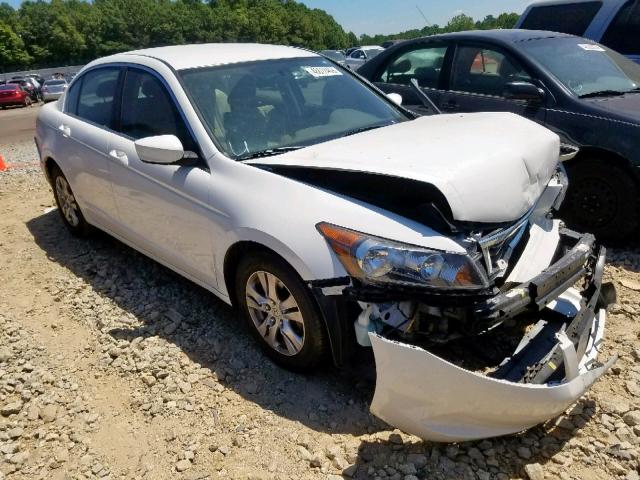 1HGCP2F4XAA137569 - 2010 HONDA ACCORD LXP WHITE photo 1