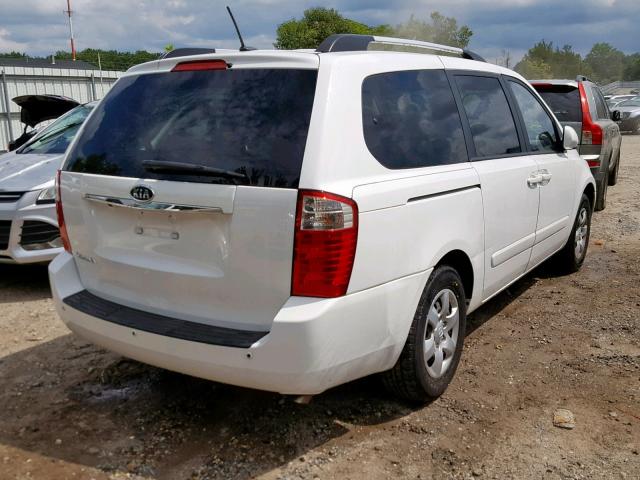 KNDMG4C35A6334629 - 2010 KIA SEDONA LX WHITE photo 4