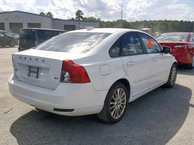 YV1382MS2A2491622 - 2010 VOLVO S40 2.4I WHITE photo 4