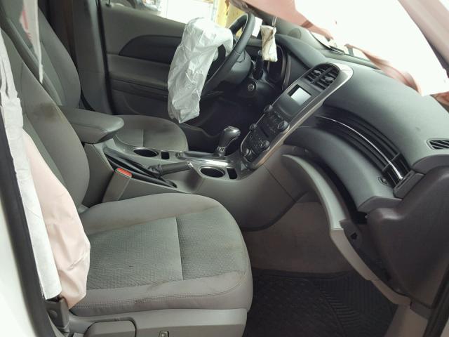 1G11B5SL7FF283921 - 2015 CHEVROLET MALIBU LS თეთრი ფოტო 5