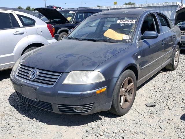 WVWRH63B44P057895 - 2004 VOLKSWAGEN PASSAT GLX Qızıl foto 2