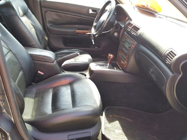 WVWRH63B44P057895 - 2004 VOLKSWAGEN PASSAT GLX Qızıl foto 5