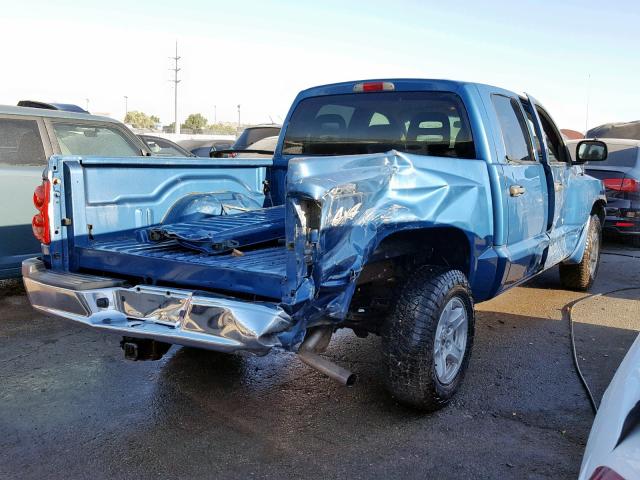 1D7HW48N55S219367 - 2005 DODGE DAKOTA QUA BLUE photo 4