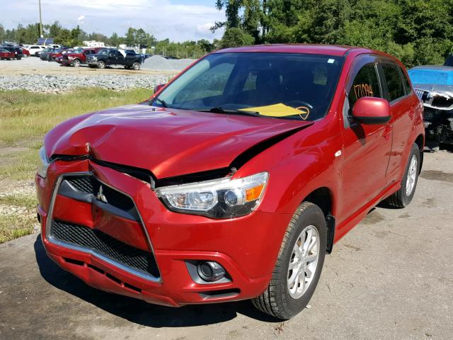 JA4AP3AU5BZ001382 - 2011 MITSUBISHI OUTLANDER RED photo 2