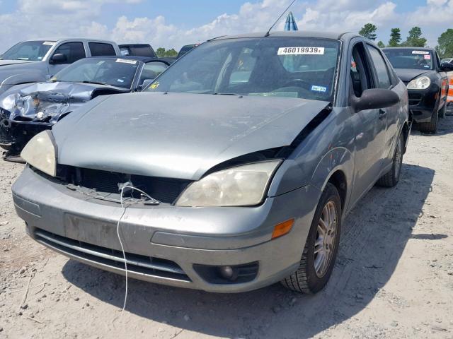 1FAFP34N16W233152 - 2006 FORD FOCUS ZX4 GREEN photo 2