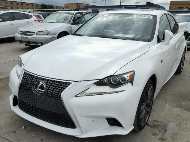 JTHBA1D2XG5033915 - 2016 LEXUS IS 200T WHITE photo 2